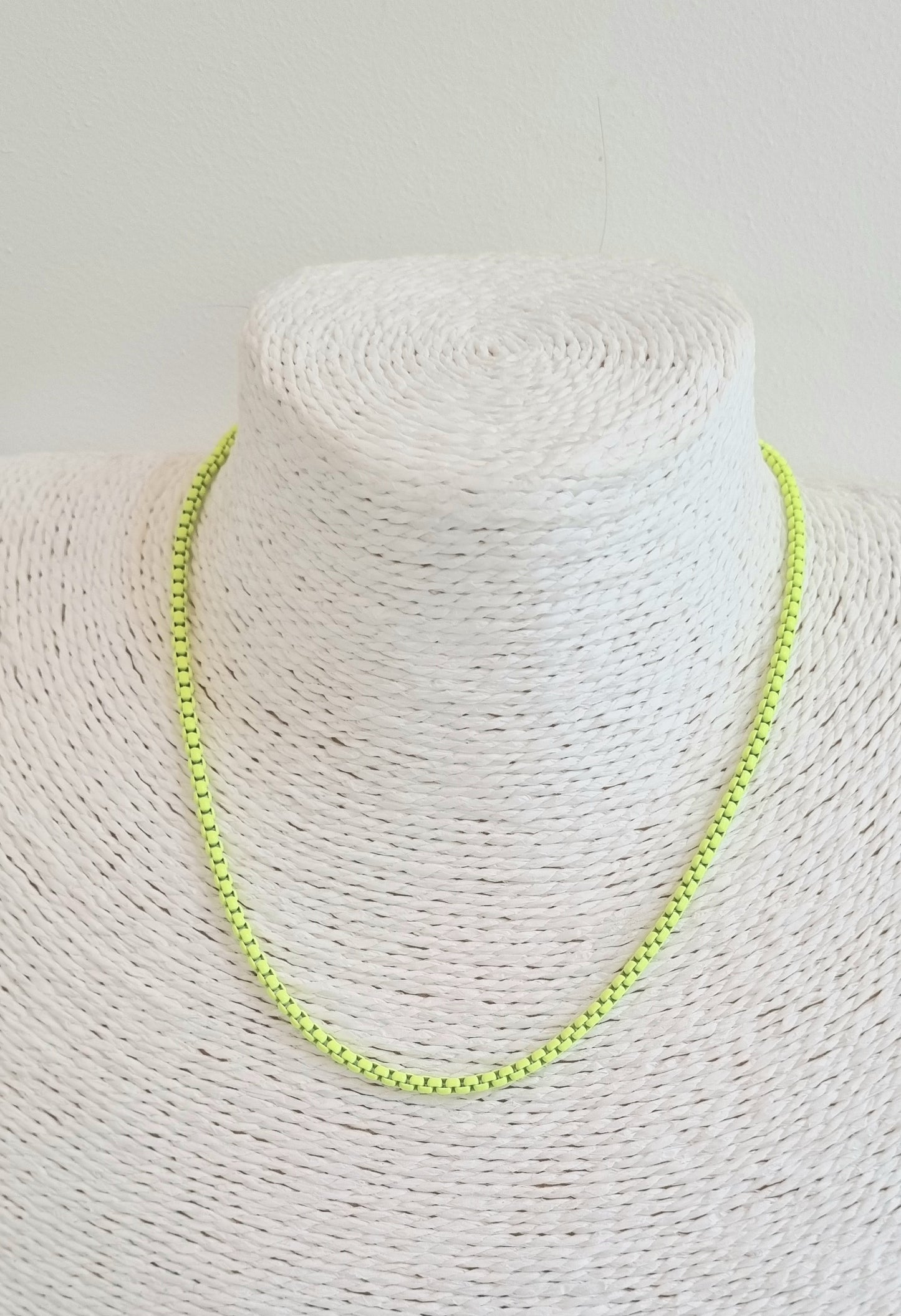 Neon yellow enamelled metal necklace
