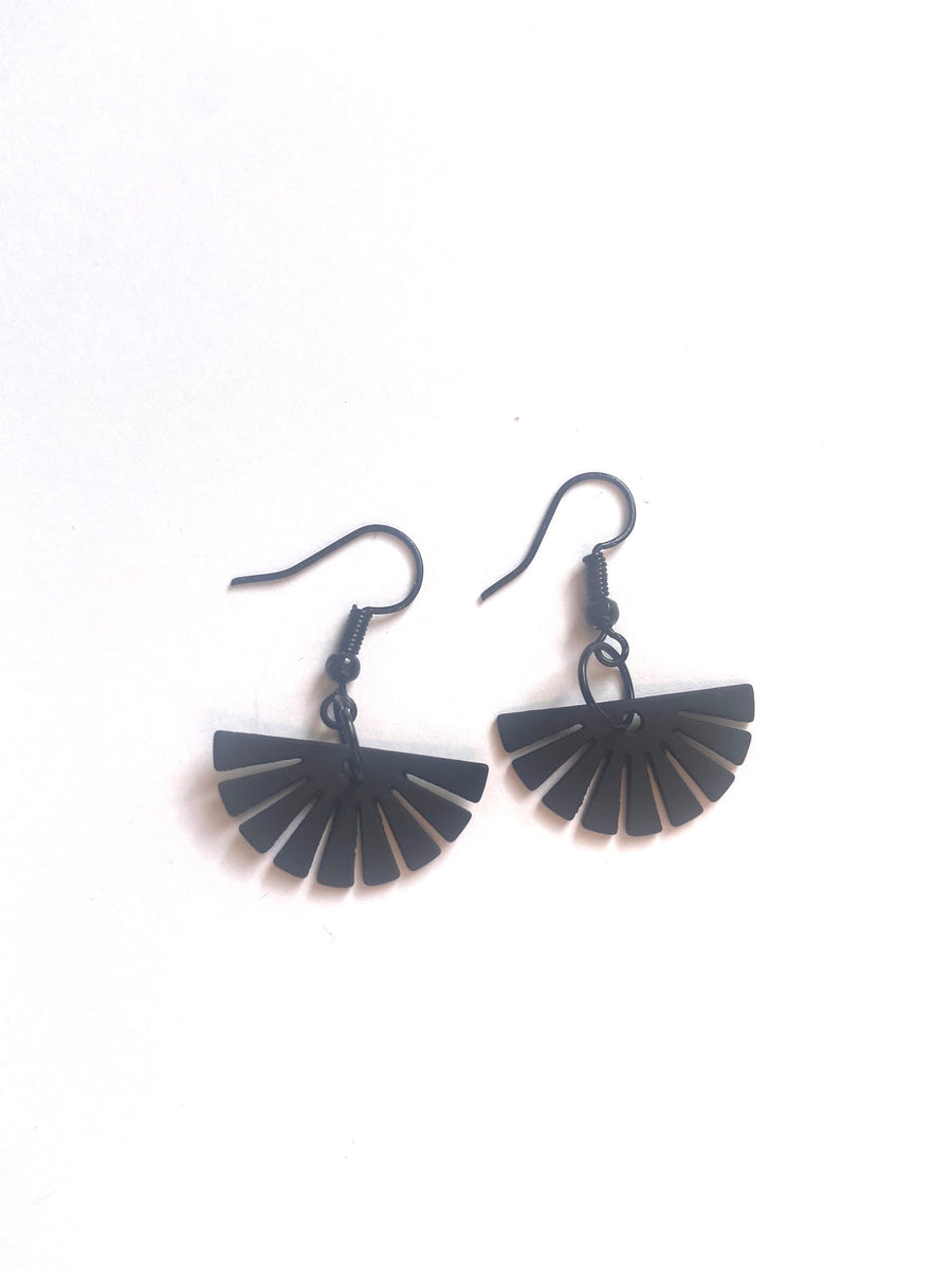 Black rubberised metal fan earrings