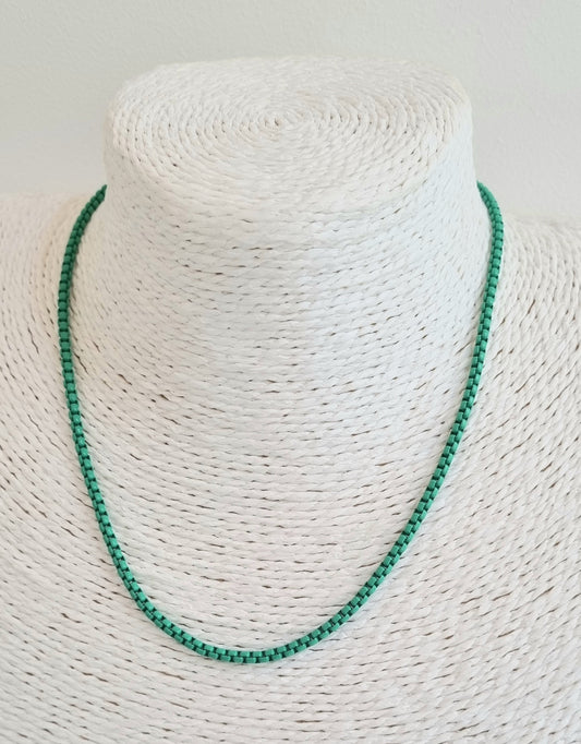 Emerald green enamelled metal necklace