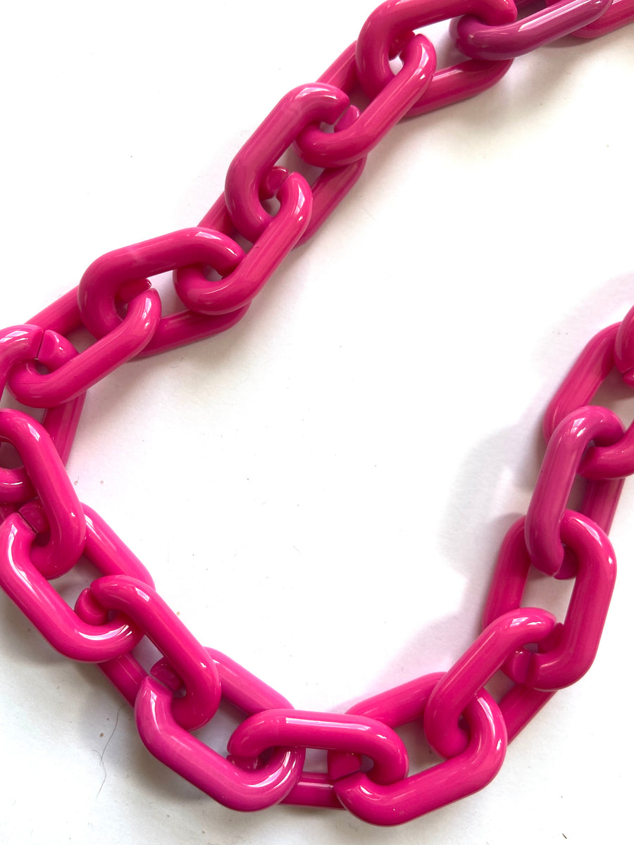 Plain pink acrylic chain necklace