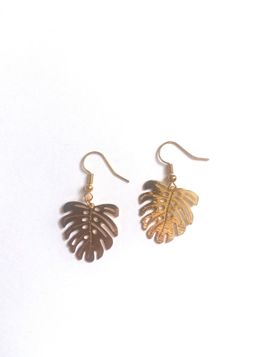 Brass monstera leaf earrings