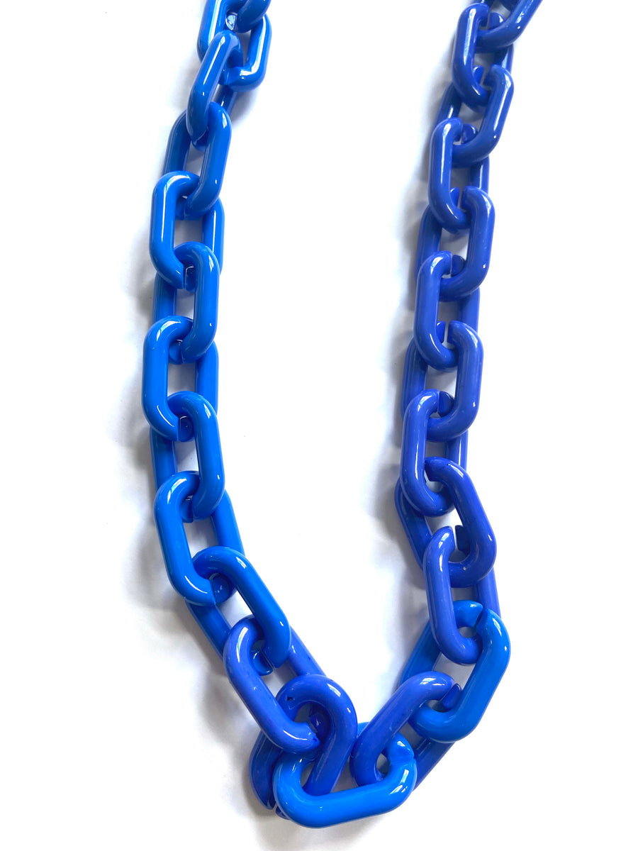 Royal blue acrylic chain necklace